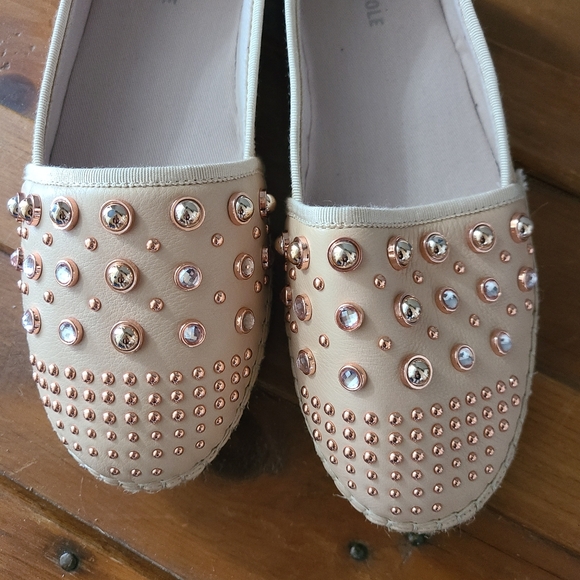 Kenneth Cole New York Women's Brigid Flat Espadrille with Stud Ballet Size 9M - Picture 6 of 6